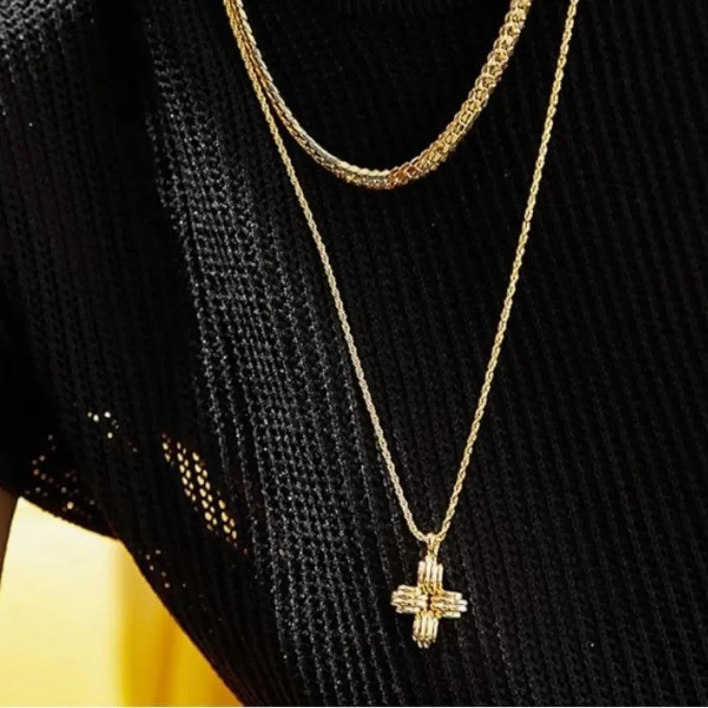 NEW 18K Gold Plated Elegant Gold Necklace